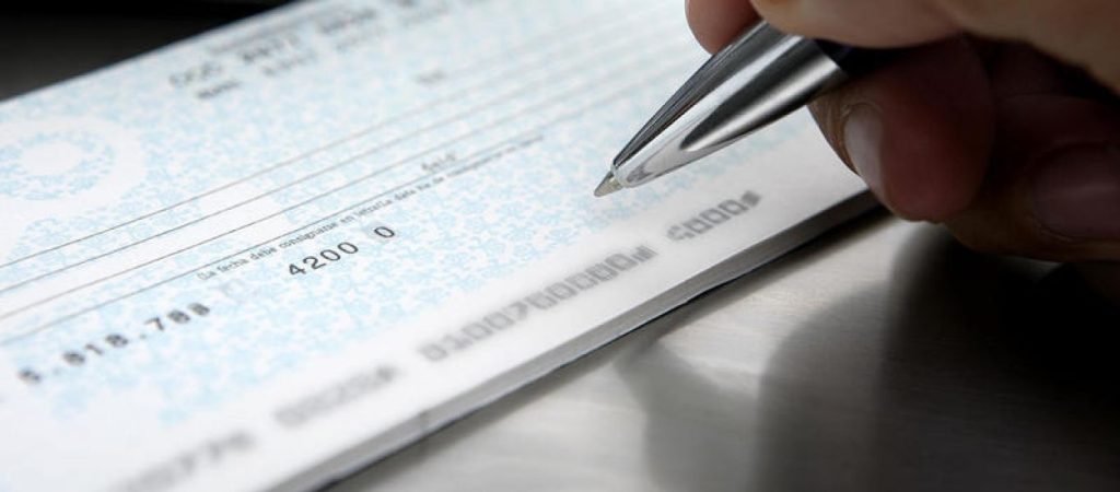 Μείωση καταγράφηκε στον αριθμό των ακάλυπτων επιταγών στο πρώτο επτάμηνο του 2019