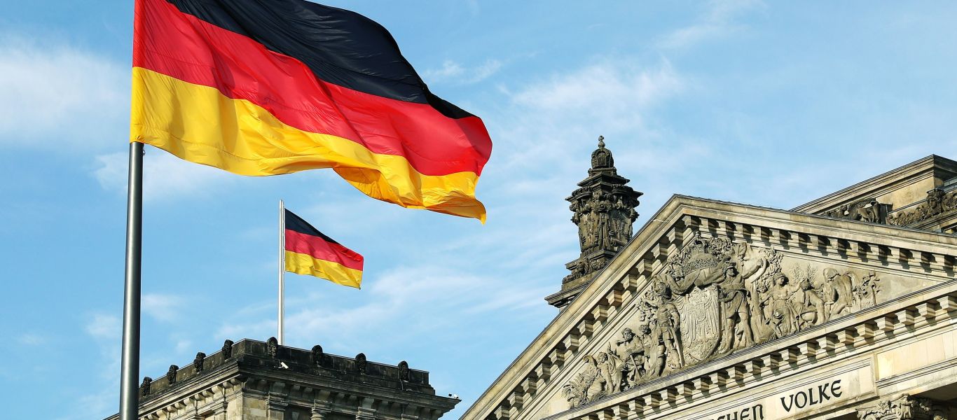 Bloomberg: Η Γερμανία ετοιμάζει μέτρα δημοσιονομικής τόνωσης για να αποφύγει την ύφεση