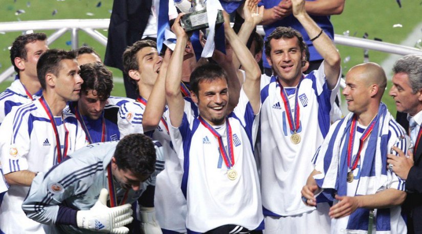 Ντέμης Νικολαΐδης: Όταν ο γιατρός με ένεση του «χάρισε» ακόμη 360 λεπτά ποδοσφαιρικής ζωής