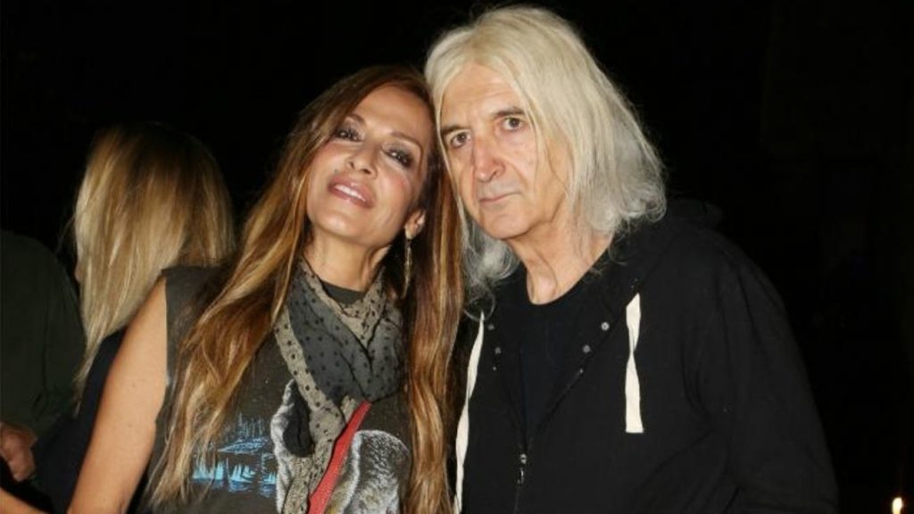 Άννα Βίσση: Η αδημοσίευτη φωτογραφία από τον γάμο της με τον Νίκο Καρβέλα!