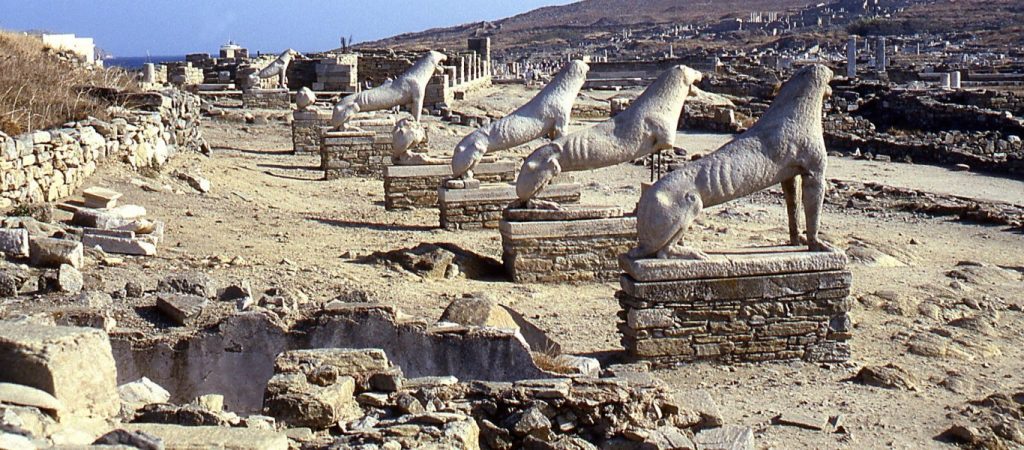 Το αναπάντητο ερώτημα για τη Δήλο: Γιατί δεν έπρεπε να γεννιέται και να πεθαίνει κάποιος σε αυτό;