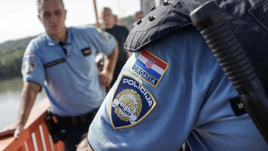 Κροατία: Επίθεση κουκουλοφόρων σε θαμώνες καφετέριας – Την ώρα που έβλεπαν Champions League (φωτο)