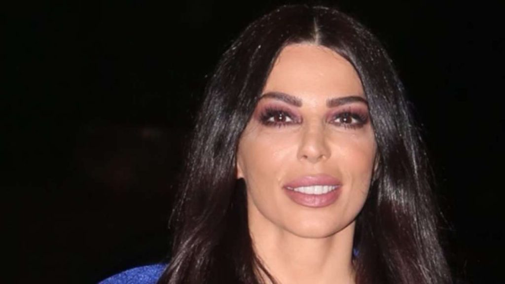 Βαρύ πένθος για την Κέλλυ Κελεκίδου – Έφυγε από τη ζωή ο πατέρας τηε (φωτο)