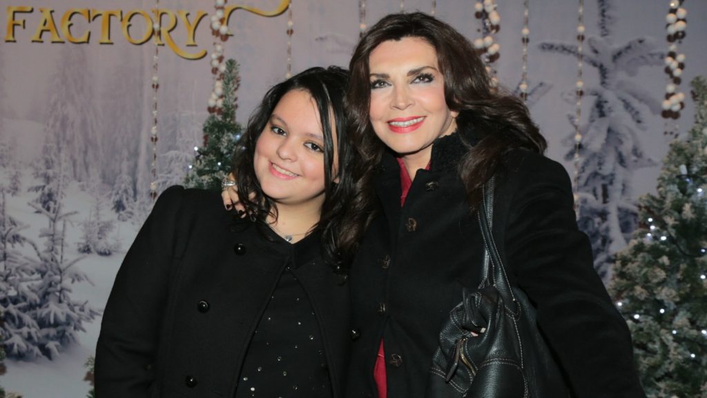 «Ολα όσα είμαι τα οφείλω σε σένα» -Η κόρη της Μιμής Ντενίση συγκινεί με το μήνυμα προς τη μητέρα της (φωτο)