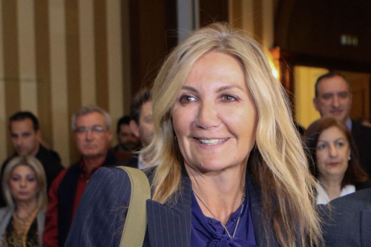 Σύζυγοι εν δράσει: Η κα. Μητσοτάκη προσκάλεσε την κα. Μακρόν να μιλήσει για την ελληνική επανάσταση