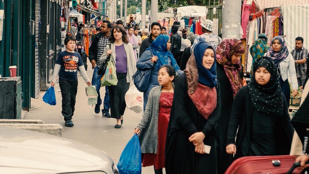 Η Ευρώπη ισλαμοποιείται με γοργούς ρυθμούς: Βιβλία τζιχαντιστών για παιδιά – Παρατηρήσεις για το ύψος της φούστας