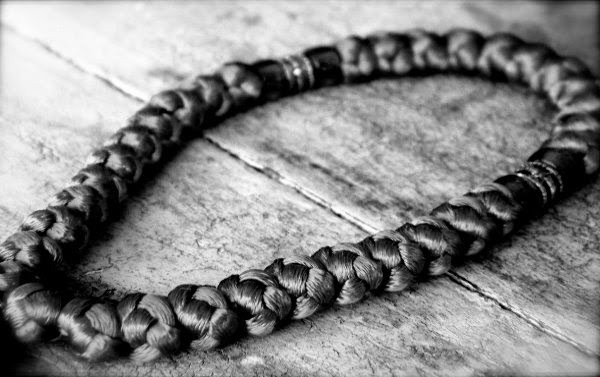 Πώς γίνεται η προσευχή με κομποσχοίνι;