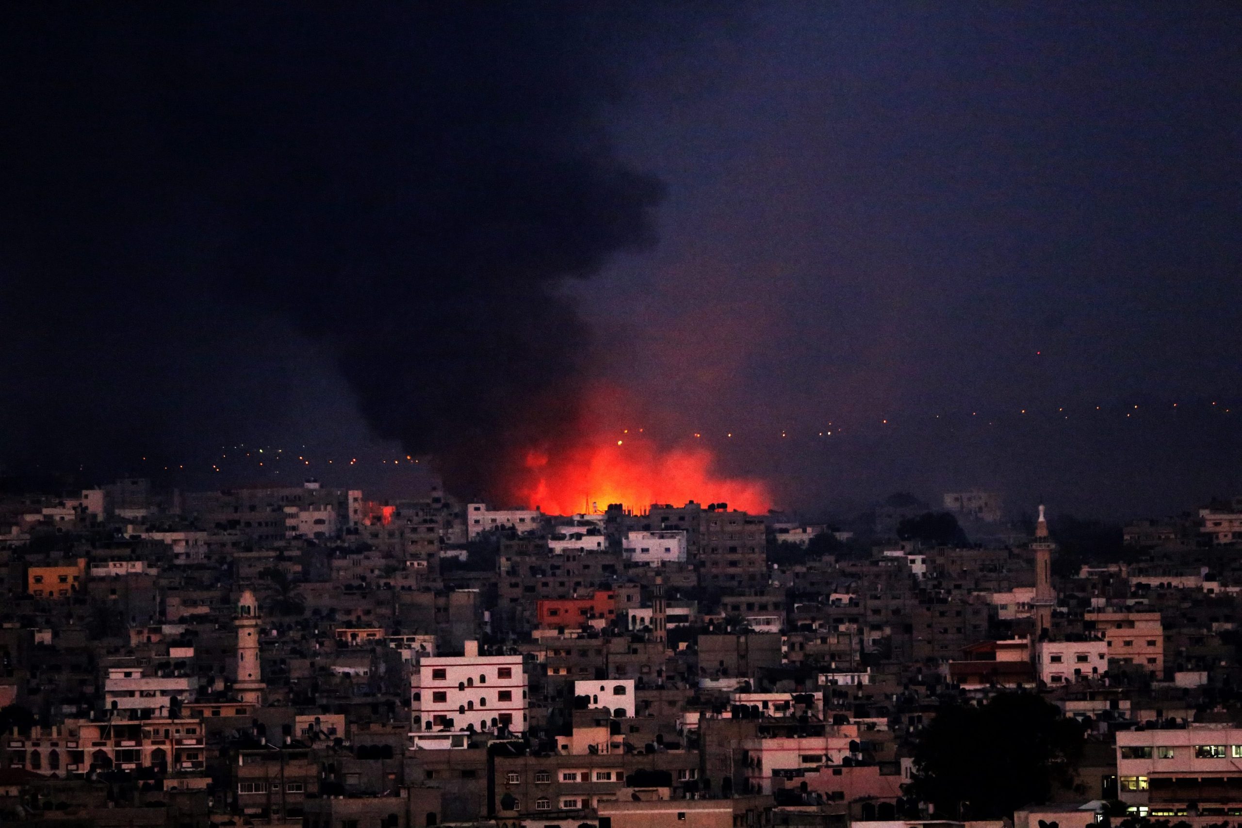 Ισραηλινά αεροσκάφη έπληξαν βάση του Χαμάς στη Λωρίδα της Γάζας