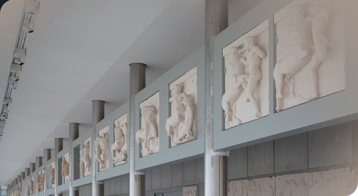 Μετόπη του Παρθενώνα: Ποιός Γάλλος την είχε αρπάξει – Μας τη δανείζει τώρα ο Μακρόν