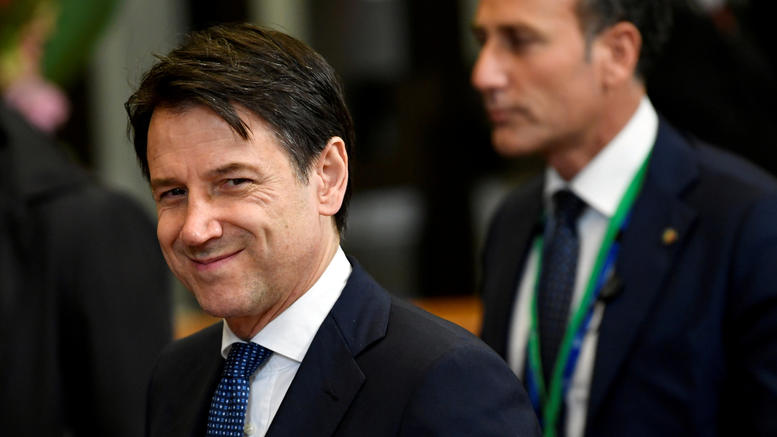 Συνάντηση Τζ.Κόντε με 5 Αστέρια και PD για να συζητήσουν το σχηματισμό νέας κυβέρνησης