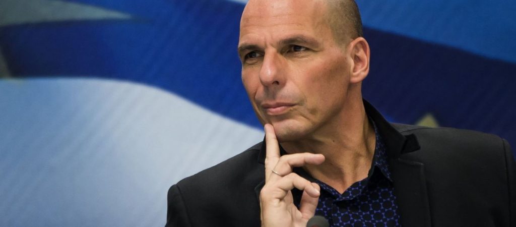 Γ.Βαρουφάκης: «Έρχεται μεγάλη ύφεση με την άρση των capital controls»