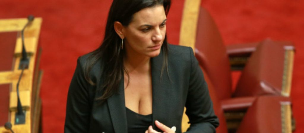 Η σεφ-Ολγα Κεφαλογιάννη το έριξε στις φανουρόπιτες!