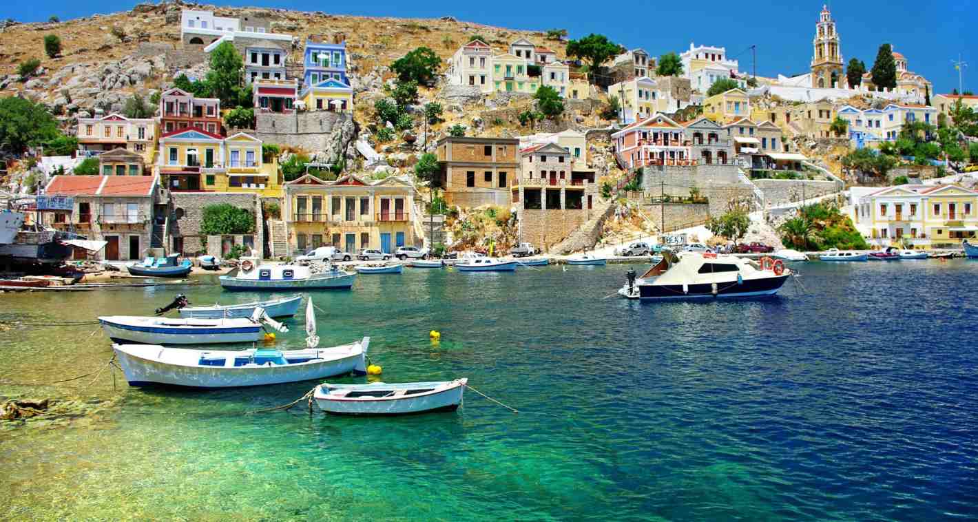 Αυτό είναι το ελληνικό νησί που «πλούτισε» από τις… βουτιές