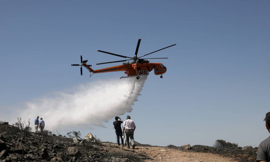 Φωτιά στους Δελφούς – Ανησυχία για τον αρχαιολογικό χώρο