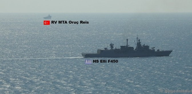 Η φρεγάτα ΕΛΛΗ «σκιά» στο τουρκικό ερευνητικό σκάφος  Oruc Reis