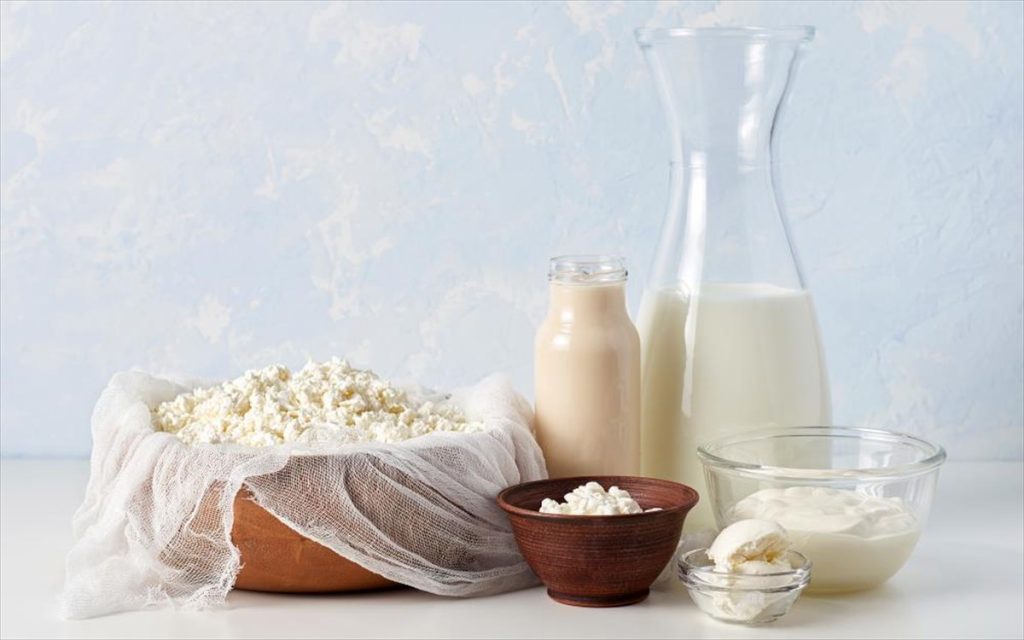 Γιατί πρέπει να προτιμούμε τα πλήρη γαλακτοκομικά προϊόντα;