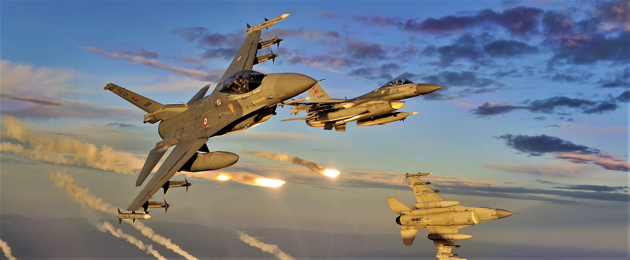 Τουρκική φρενίτιδα στο Αιγαίο: 3 πτήσεις μαχητικών επάνω από ελληνικό έδαφος, 5 αερομαχίες & 56 παραβιάσεις του ΕΕΧ