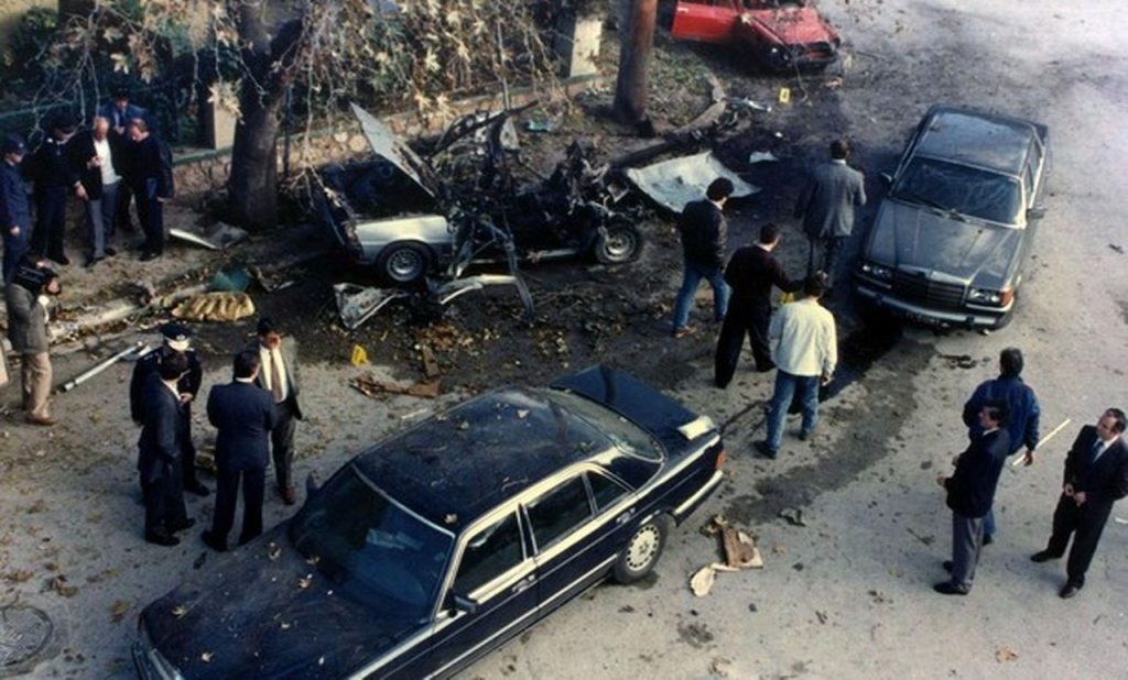 Οταν η 17Ν επιχειρούσε να δολοφονήσει τον Βαρδή Βαρδινογιάννη