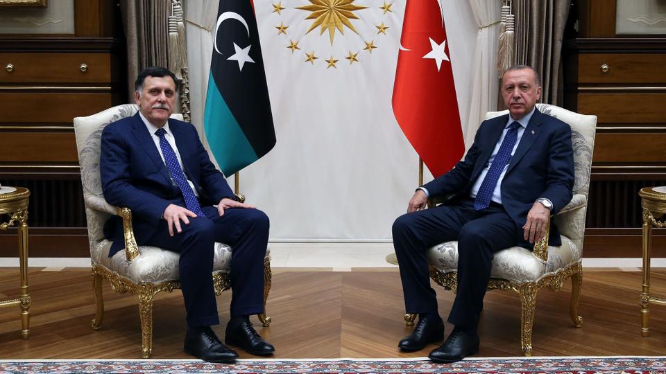 Η Τουρκία μετατρέπει σε αποικία της τη Λιβύη – Γιατί η Ελλάδα εξακολουθεί να στηρίζει το καθεστώς της Τρίπολης;