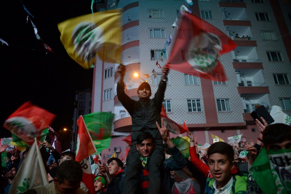 Τουρκία: Για «πολιτικό πραξικόπημα» μιλούν οι τρεις καθαιρεθέντες φιλοκούρδοι δήμαρχοι