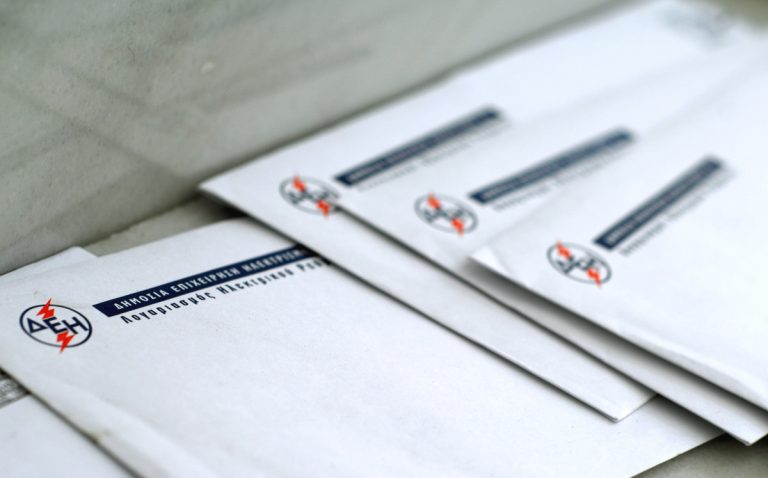 Έβρος: Καρκινοπαθής ζει χωρίς ρεύμα εδώ και πέντε μήνες (βίντεο)