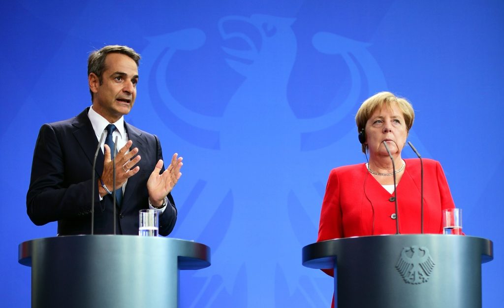 Τα γερμανικά του Κ.Μητσοτάκη που έκαναν την Α.Μέρκελ να ρίξει το πιο «τσαχπίνικο» χαμόγελό της (βίντεο)