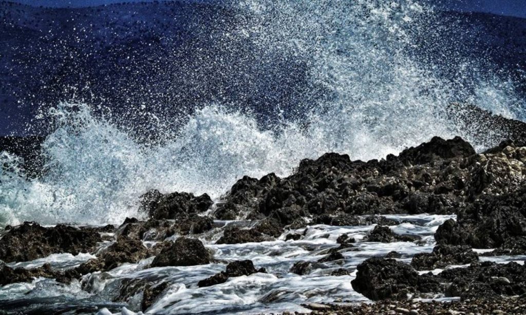 Καιρός: Μικρή πτώση θερμοκρασίας και 7 μποφόρ στο Αιγαίο – Δείτε αναλυτικά