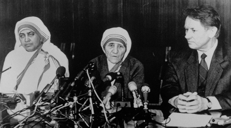 Μητέρα Τερέζα: Hταν πράκτορας της CIA; – Τι υποστηρίζει νέα θεωρία (φωτο)