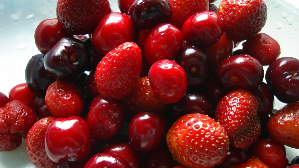 Αυτό είναι το κόκκινο φρούτο που είναι φάρμακο για το έντερο