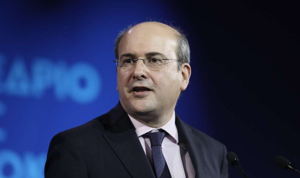 Κ.Χατζηδάκης: «Η ΔΕΗ είναι σαν τον Τιτανικό – Έλειπαν 900 εκατομμύρια ευρώ για να είναι βιώσιμη η επιχείρηση»