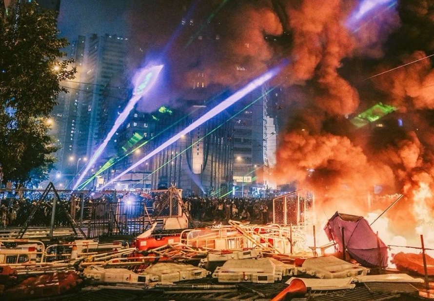 Χάος και βία στο Χονγκ Κονγκ: Τα πιο βίαια  επεισόδια από την έναρξη των διαδηλώσεων
