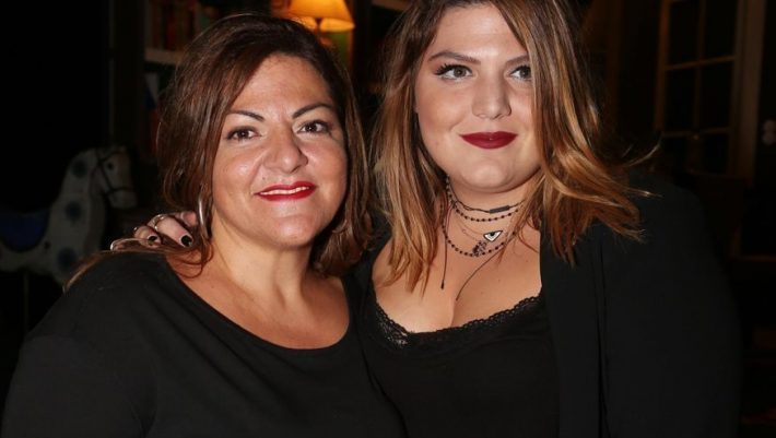 Tα χρειάστηκε η Βίκυ Σταυροπούλου με τη φάρσα της κόρης της (βίντεο)