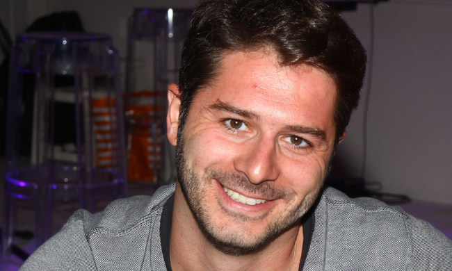 Στο κόκκινο χαλί με τη σύντροφό του ο Αλέξανδρος Μπουρδούμης – Φωτογραφίες από Βενετία (φωτο)