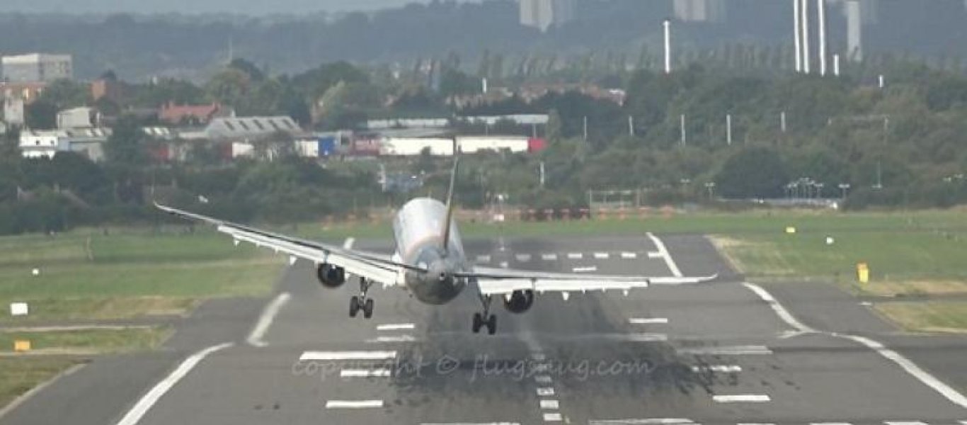 Βίντεο: Όταν αεροσκάφη ματαιώνουν προσγειώσεις στο «παρά 1’»