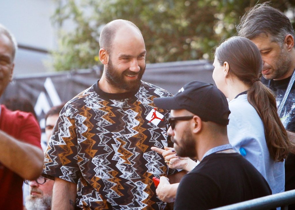 Ξέγνοιαστες στιγμές του Βασίλη Σπανούλη με τα παιδιά του σε παιδότοπο (βίντεο)