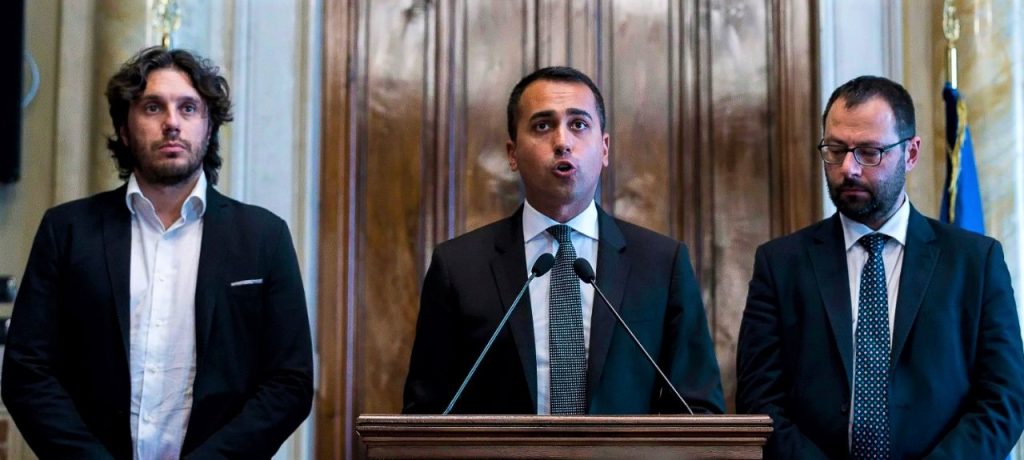 Η Ιταλία επέστρεψε στην «αγκαλιά» των Βρυξελλών – Ανθρωπος της ΕΕ ανέλαβε το υπουργείο Οικονομικών