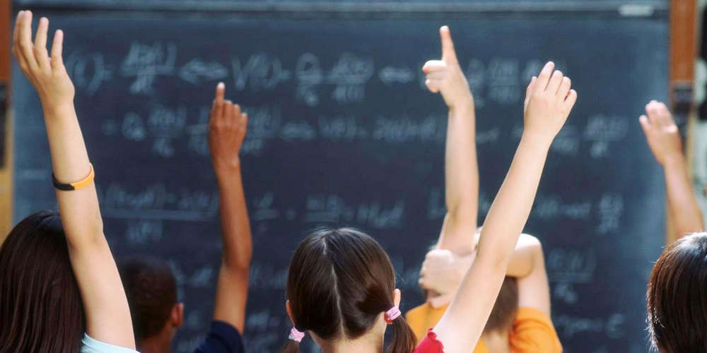 Γιατί τα κορίτσια «σκίζουν» πάντα στα τεστ του σχολείου;