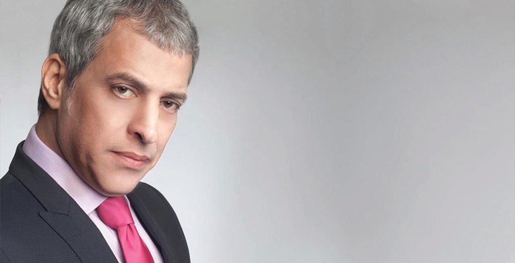 Θέμης Αδαμαντίδης: «Μου έκαναν παρατήρηση και έβγαινα εκτός σπιτιού για να τραγουδήσω – Η ζωή μου ήταν το τραγούδι»