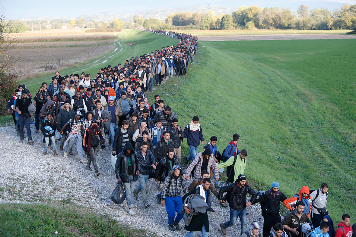 Όλη η Ευρώπη θωρακίζεται πλην Ελλάδας: Η Σλοβενία επεκτείνει φράχτη στα σύνορα με την Κροατία