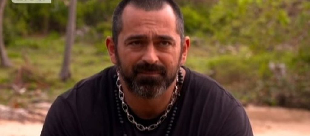 Έβαλε τα γυαλιά και στον Ντάνο: Το νέο κορίτσι του Bo είναι η τραγουδίστρια που όλοι ερωτεύτηκαν (φωτό)