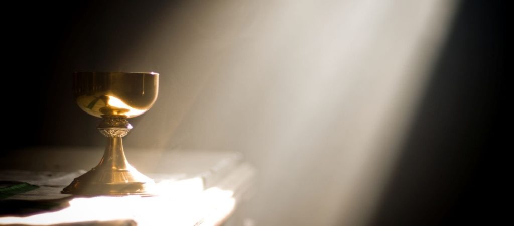 Οι θρύλοι για το Άγιο Δισκοπότηρο