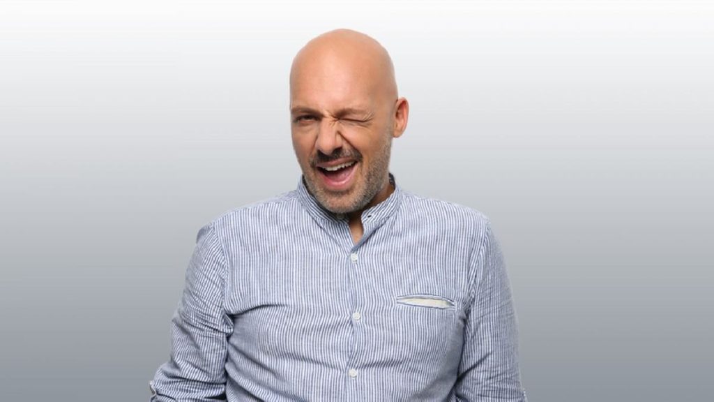 Αυτή είναι η πρόταση του ΣΚΑΙ που αρνήθηκε να παρουσιάσει ο Νίκος Μουτσινάς