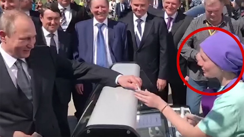 Τι συμβαίνει με τη γυναίκα που σέρβιρε παγωτό στον Ερντογάν; – «Πράκτορας» του Πούτιν λένε οι φήμες (βίντεο)