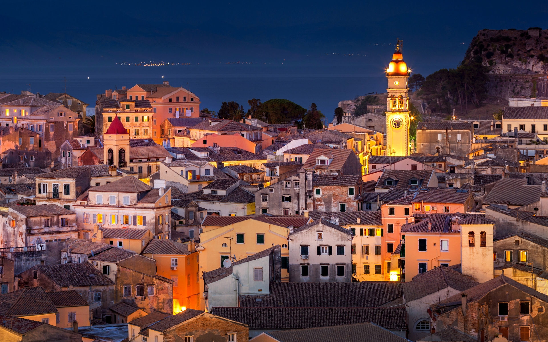 Conde Nast Traveller: Δύο ελληνικά νησιά στη λίστα με τα καλύτερα για διακοπές το Σεπτέμβριο