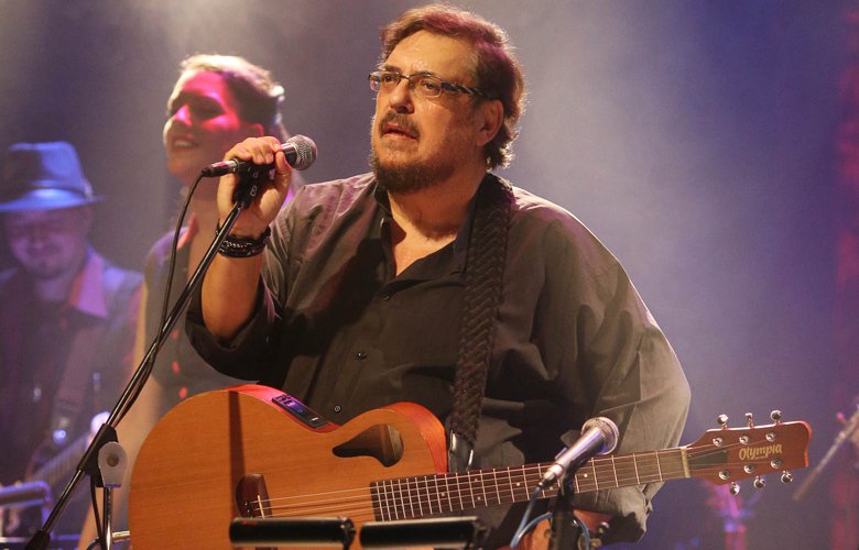 Η τελευταία προφητική ανάρτηση του Λ. Μαχαιρίτσα: «Γιατρέ, το φως μου πια λιγόστεψε πολύ»