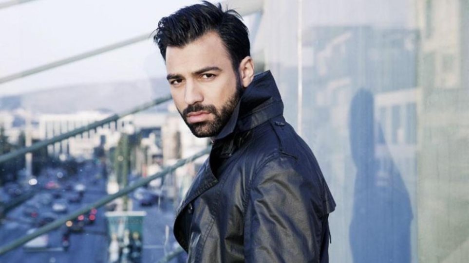 «Φαρμάκι» στο Twitter για τις «8 Λέξεις» του Ανδρέα Γεωργίου – «Όχι μόνο σε αντιγράφει αλλά το κάνει και χάλια»