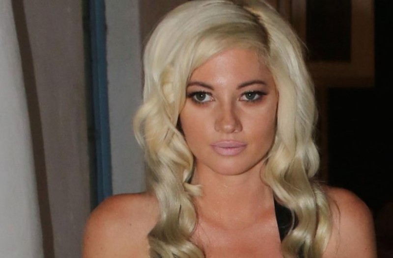 Τζούλια Αλεξανδράτου: Ο γιαλατζί- τ(ρ)άπερ Sin Boy… «μέσα» της (φωτο)