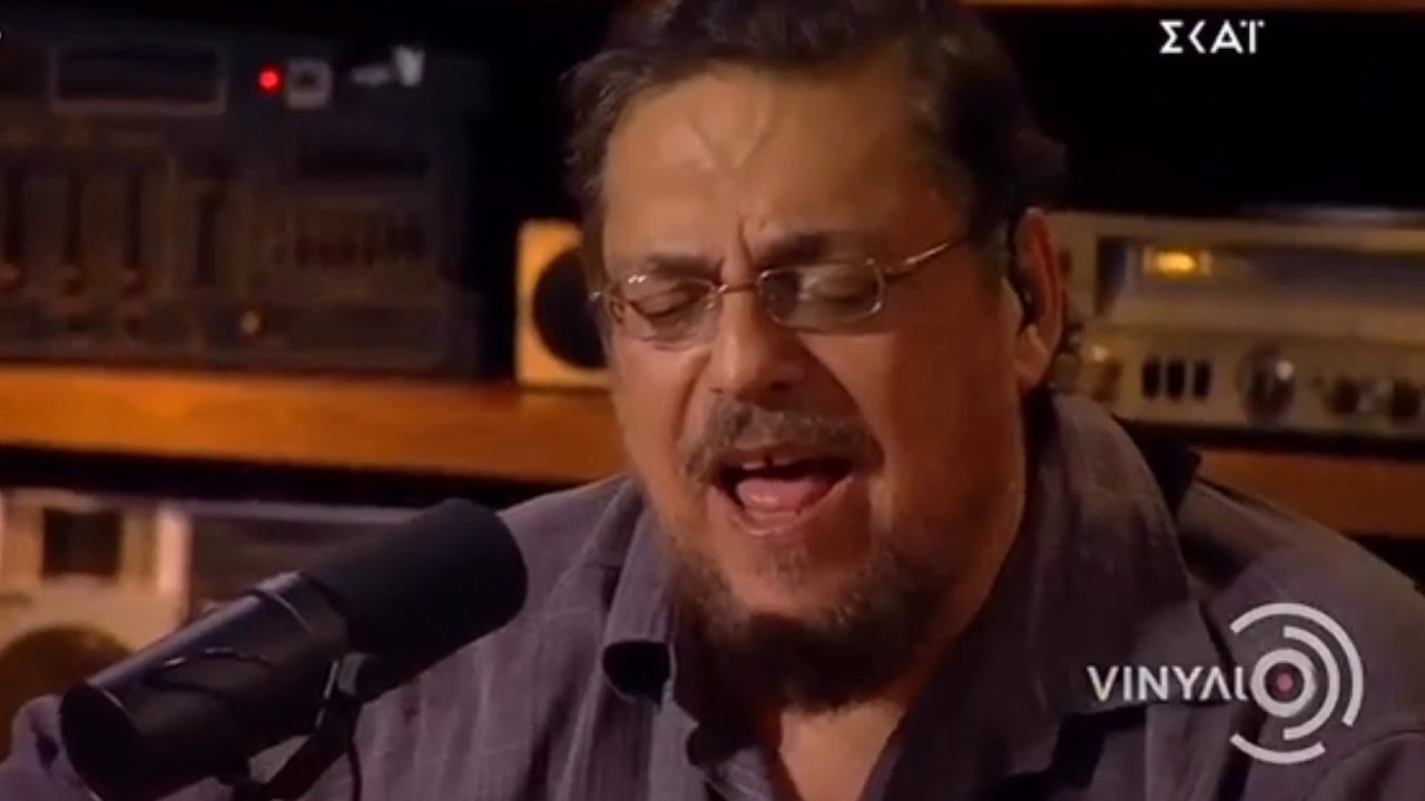 Όταν ο Λαυρέντης Μαχαιρίτσας αποκάλυπτε τι ήταν για εκείνον τον πιο διαχρονικό τραγούδι του…(βίντεο)