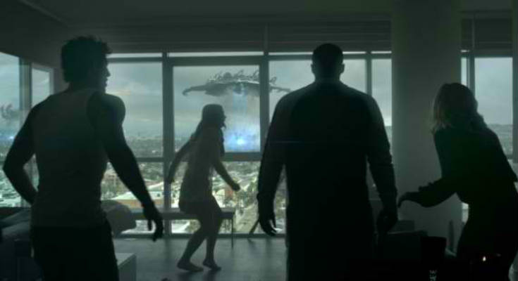 skyline-still-alien-attack1