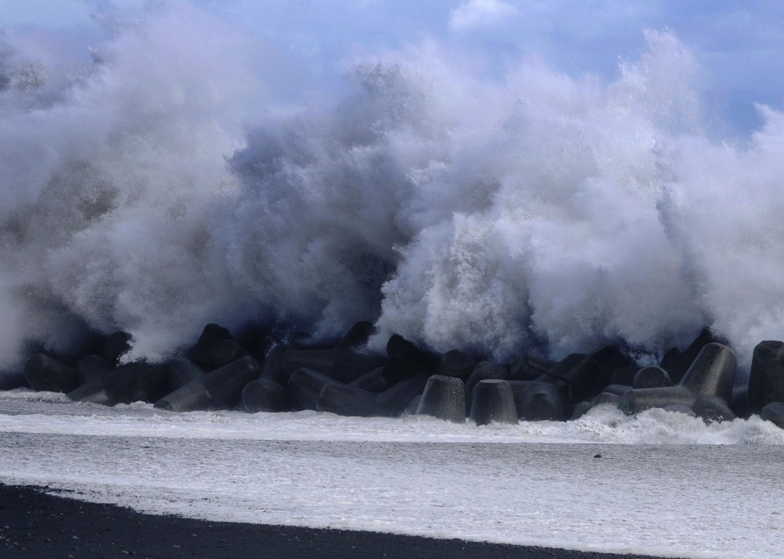 Ιαπωνία: Μία γυναίκα έχασε τη ζωή της από τον τυφώνα Faxai